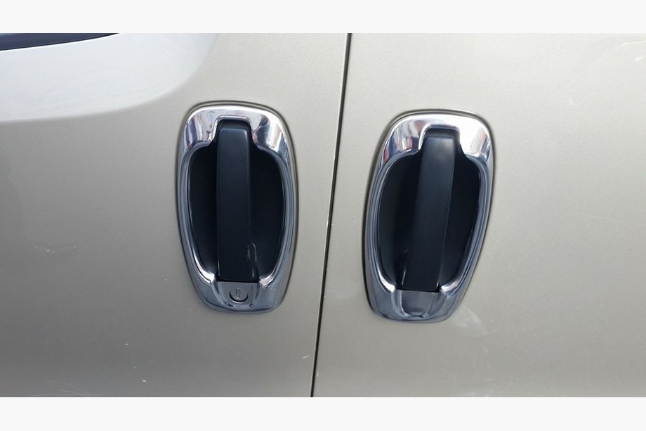 Fiat Fiorino/Qubo 2008–2024 Handtagsramar (4 st, rostfritt stål) Carmos - turkiskt stål Image