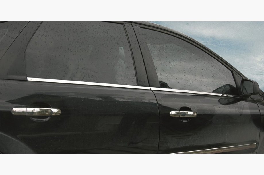 Ford C-Max 2004–2010 Yttre fönsterlister (4 st, rostfritt) Image