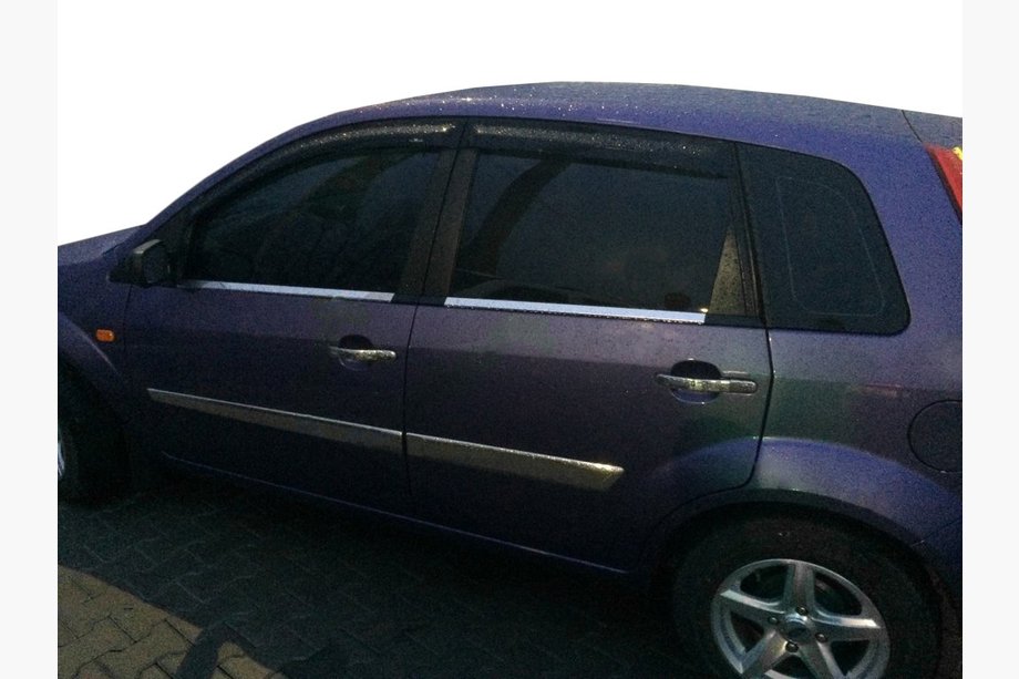 Ford Fiesta 2002–2008 Yttre kromlister runt rutorna (4 st, rostfritt stål) Foto 3