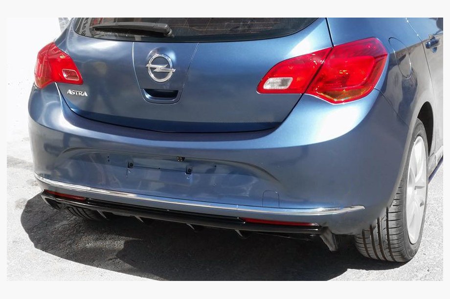 Opel Astra J 2009–2015 Bakre diffusoröverlägg (för lackering) Image