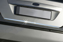Ford Mondeo 2000–2007 Kromlist till baklucka (rostfritt stål) foto 1