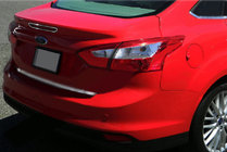 Ford Focus III 2011–2017 Rostfri inramning till bakre bromsljus foto 1