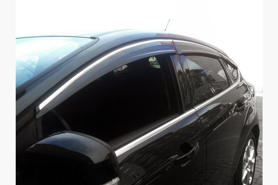 Ford Focus III 2011–2017 Vindavvisare med krom (6 st, Sunflex) Halvkombi Image
