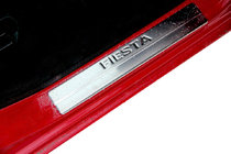 Ford Fiesta 2008–2017 Instegslister Omsa (4 st, rostfritt stål) foto 1