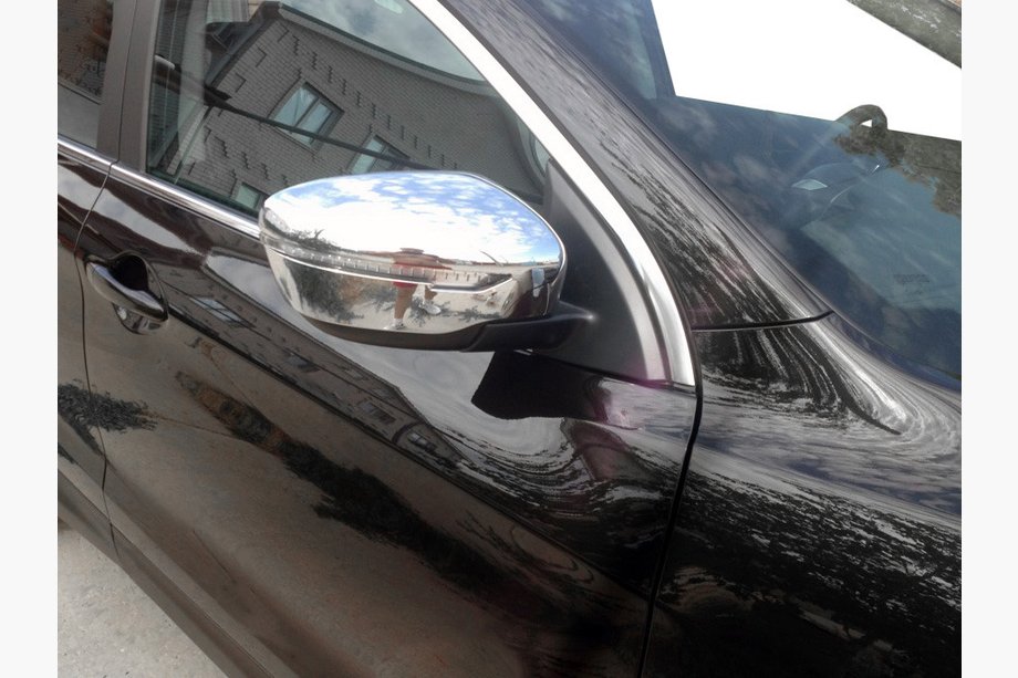 Nissan Qashqai 2014–2021 Kromade spegelkåpor (2 st, plast) Image