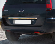 Ford Fusion 2002–2012 Rostfri dekorlist ovanför registreringsskylten på bagageluckan Carmos - turkiskt stål foto 1
