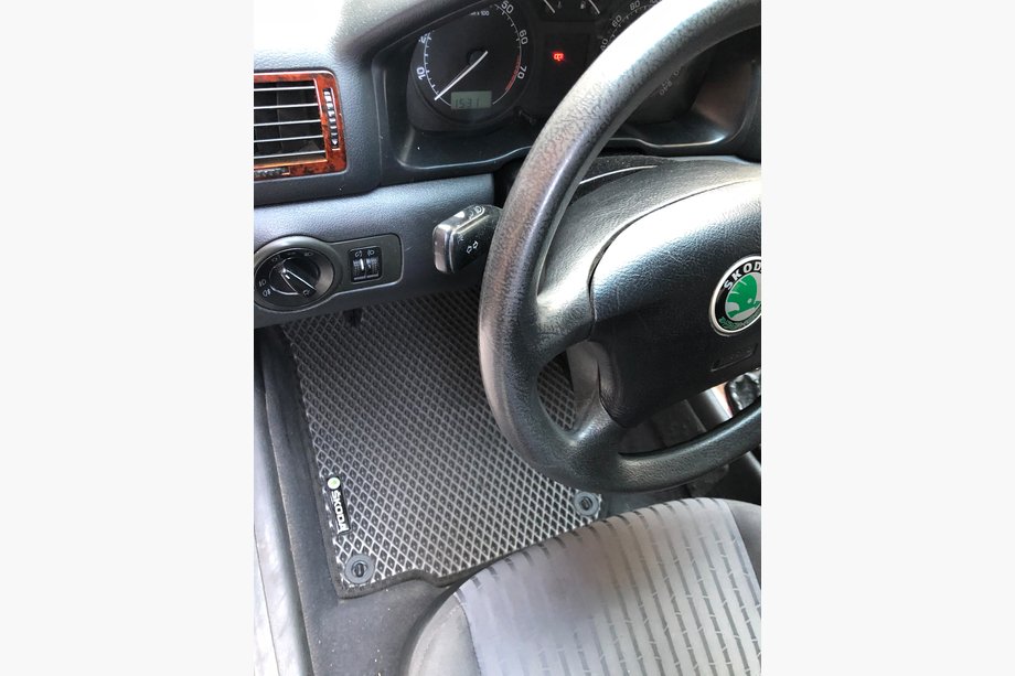 Skoda Octavia I Tour A4 1996–2010 EVA bilmattor (svarta) Image