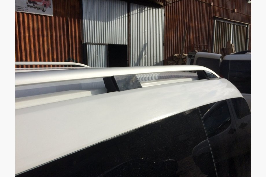 Peugeot Bipper 2008–2017 Takrails Skyport Grey V1 Foto 3