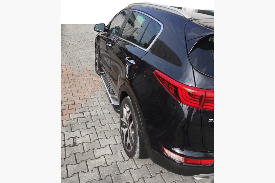 Kia Sportage 2015–2021 Sidosteg Pyramid (2 st, aluminium) Image