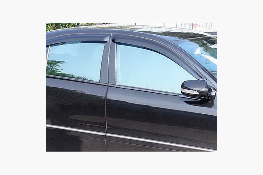 Mercedes E-klass W211 2002–2009 Vindavvisare SD (4 st, Cobra) Image