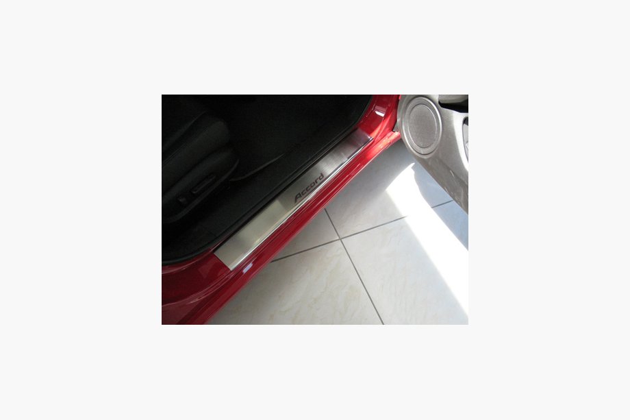 Honda Accord VIII 2008–2012 Natanika Premium instegsskydd (4 st, rostfritt stål) Image