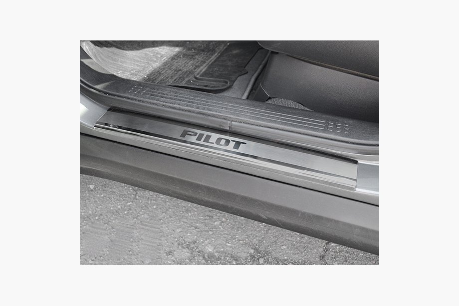 Honda Pilot 2008–2015 Natanika Premium instegsskydd (4 st, rostfritt stål) Image