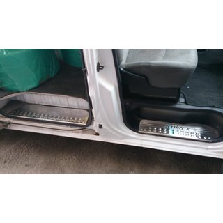 Instegslister OmsaLine (3 st, rostfritt stål) Hyundai H200, H1, Starex 1998–2007 foto 2