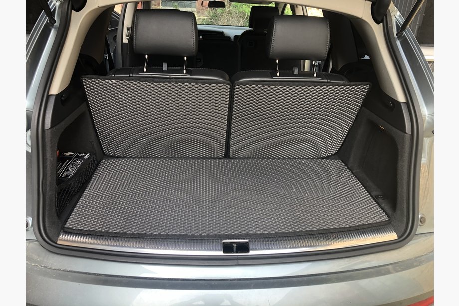 Audi Q7 2005–2015 Bagagerumsmatta, 3 delar (EVA, svart) (7-sits) Image
