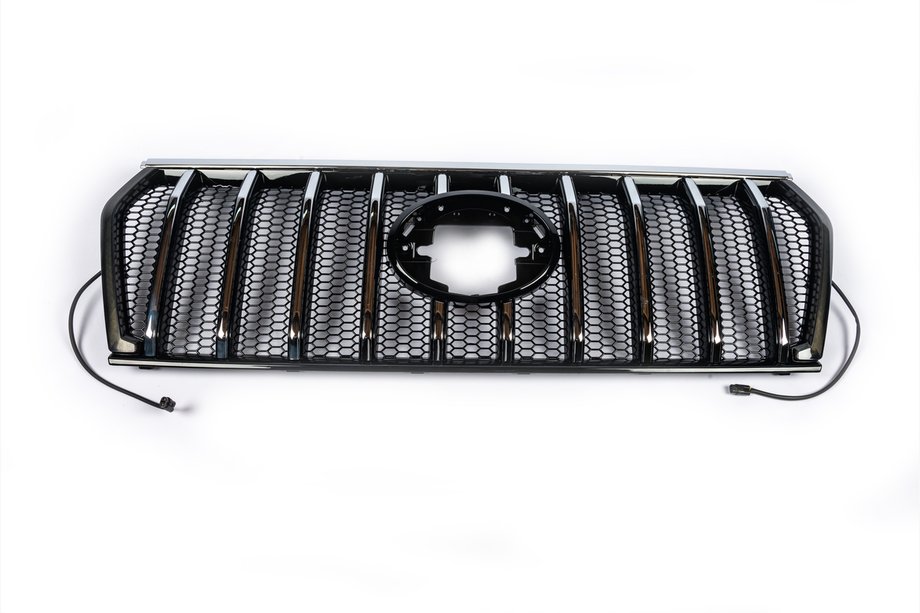 Toyota Land Cruiser Prado 150 2009–2023 Frontgrill 2017↗ LED (Zeus Silver) Image