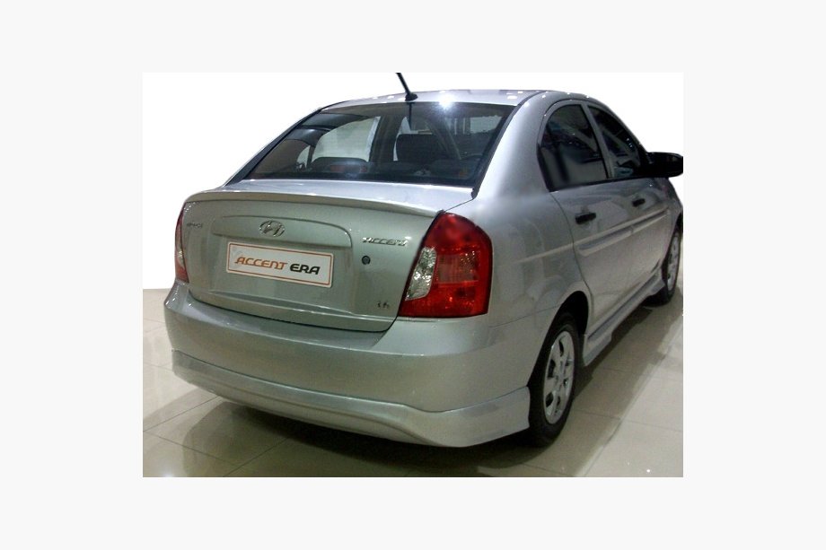 Hyundai Accent 2006–2010 Bakre nedre diffusorinsats (för lackering) Image
