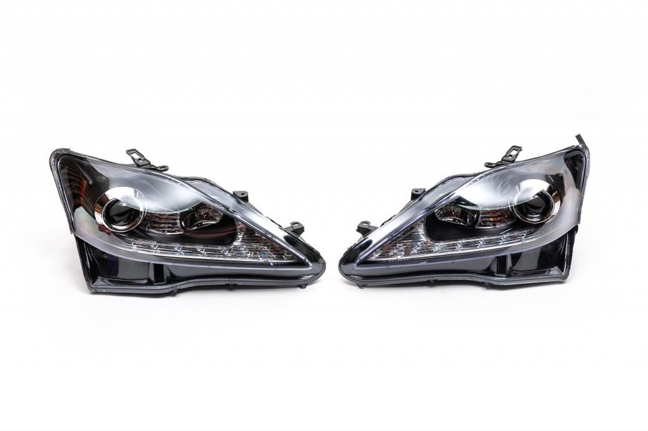 Lexus IS 2005–2013 Framlyktor OEM V1 Black (2 st) Image