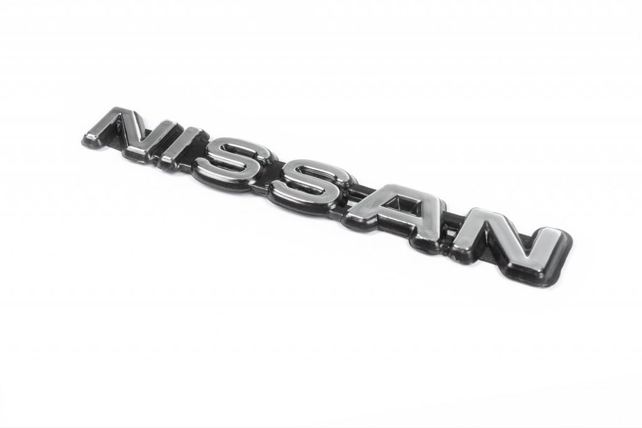 Nissan Maxima 1995–2000 Nissan textemblem (Turkiet) Image