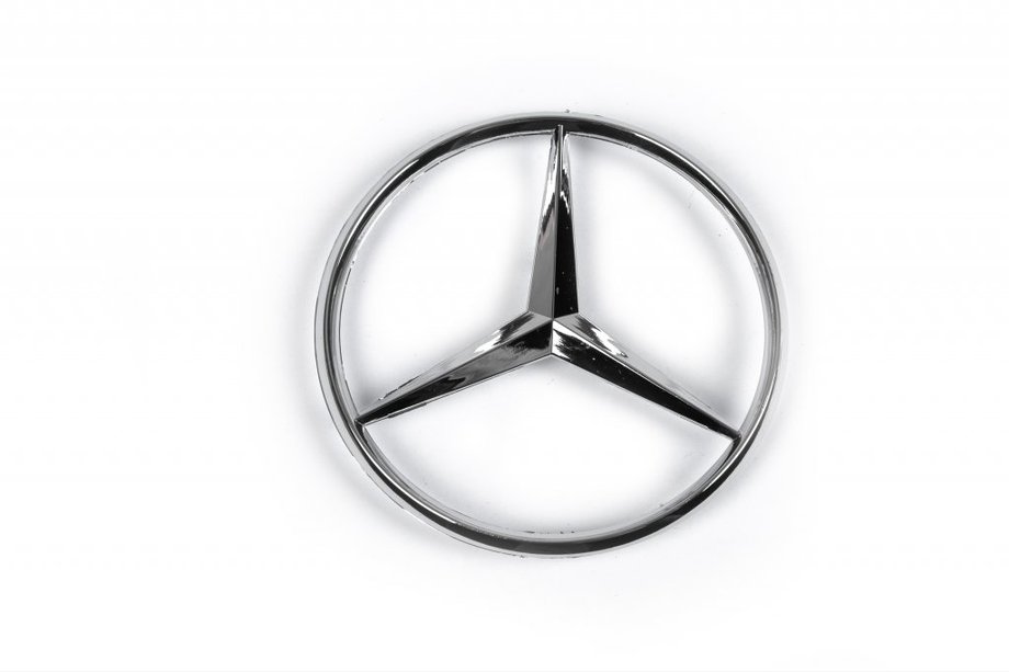 Mercedes E-class W210 1995–2002 Bakre emblem (Mercedes-logotyp) Image