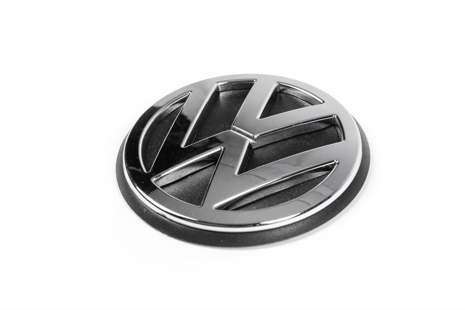Volkswagen Passat B5 1997–2005 Bakre emblem (1997-2000, i originalutförande) Image