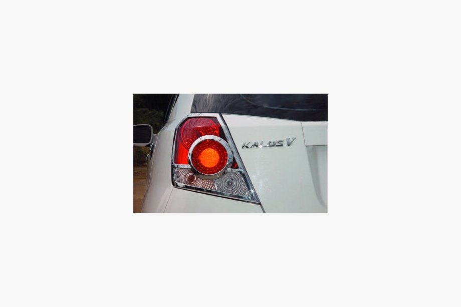 Chevrolet Aveo T200 2002–2008 Bakljusskydd HB (2 st, plast) Image