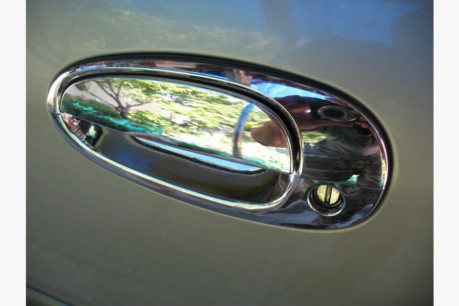 Chevrolet Evanda 2000–2006 Dörrhandtagsskydd (plast) Image
