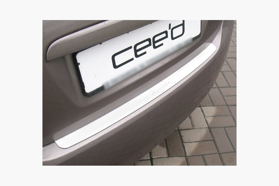 Kia Ceed 2007–2012 Nataniko bakre stötfångarskydd/list (HB, rostfritt stål) Image