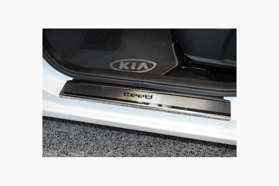 Kia Ceed 2012–2018 Instegslister Nataniko (4 st, rostfritt stål) Image