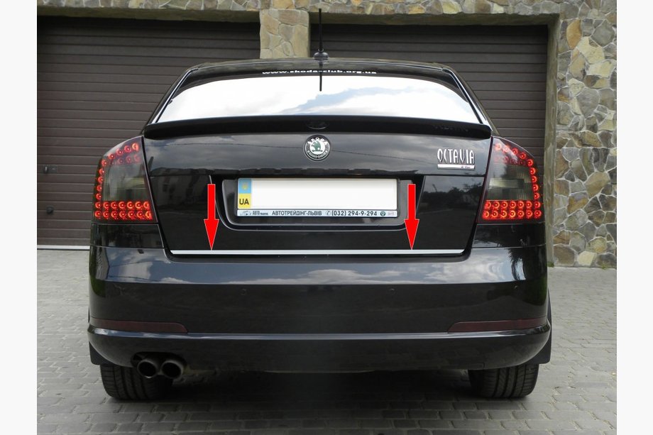 Skoda Octavia II A5 2006–2010 Kromlist till baklucka (rostfritt stål) Kombi Image