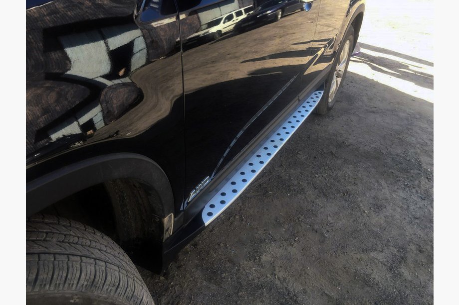 Kia Sorento II XM 2009–2014 Sidokjolar Niken BMW style 2010-2013 (2 st, plast) Image