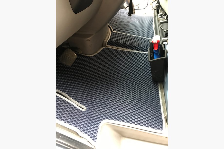 Volkswagen Crafter 2006–2016 EVA V1 bilmattor (svarta) Image
