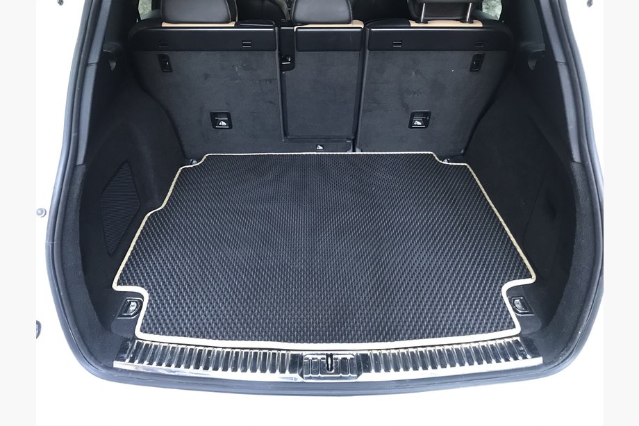 Porsche Cayenne 2010–2017 Bagagerumsmatta med subwoofer (EVA, svart) Image