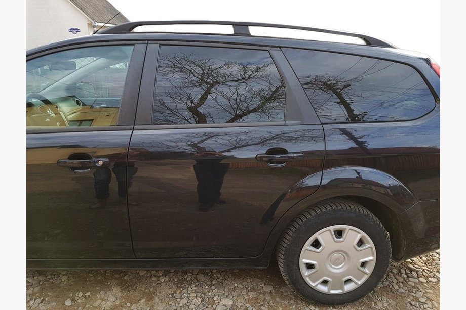 Ford Focus II 2008–2011 Takrails i aluminium (Caravan, svarta) Image