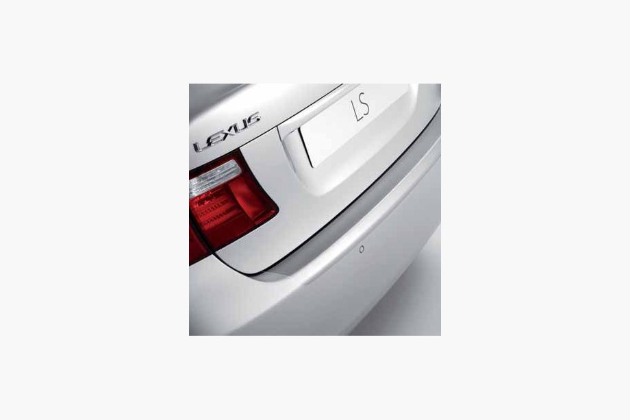 Lexus LS 2007–2017 Original skyddsfilm för stötfångare PZ438-F1181-00 Image