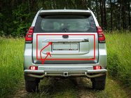 Toyota Land Cruiser Prado 150 2009–2023 Kromlist ovanför registreringsskylten (design 2018) Plastinsats (balja) foto 1