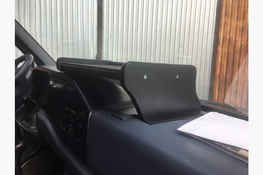 Mercedes Sprinter W901/902/903/904/905 1995–2006 Hylla till instrumentpanelen (1995-2000, typ-1) TDI (på instrumentpanelen) Image