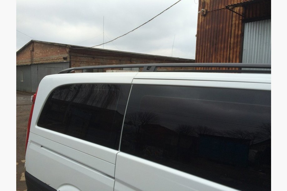 Mercedes Viano 2004–2014 Svarta takrails CAN Original design (metallfötter) Foto 3
