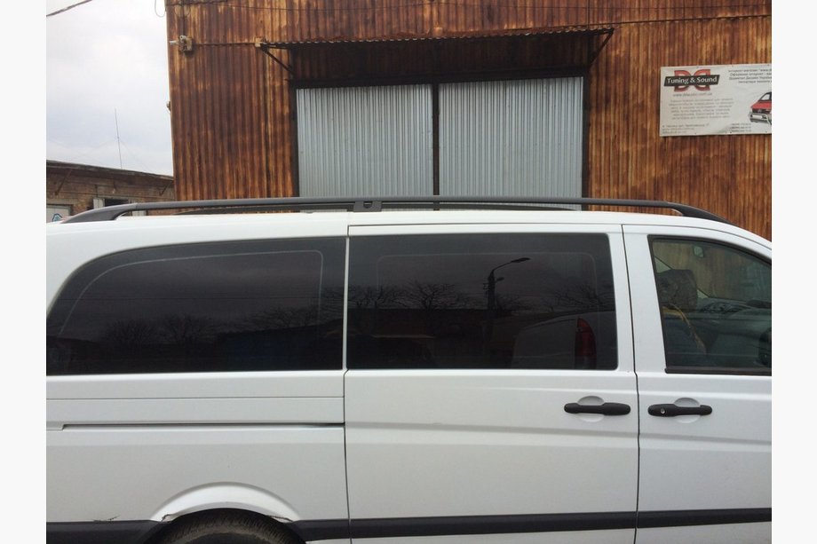 Mercedes Viano 2004–2014 Svarta takrails CAN Original design (metallfötter) Foto 4