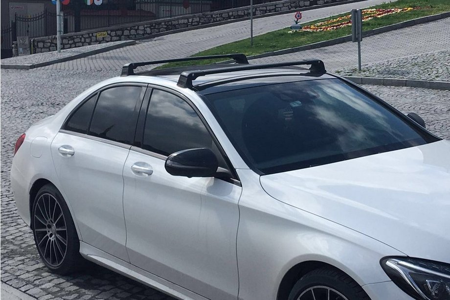 Mercedes C-class W205 2014–2021 Adapter till bilens originalfästen (2 st, låsbara med nyckel) Svart Image