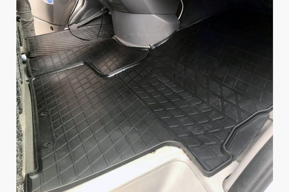 Volkswagen Crafter 2006–2016 Gummimattor för kupé (3 st, Stingray) 2+1 Image