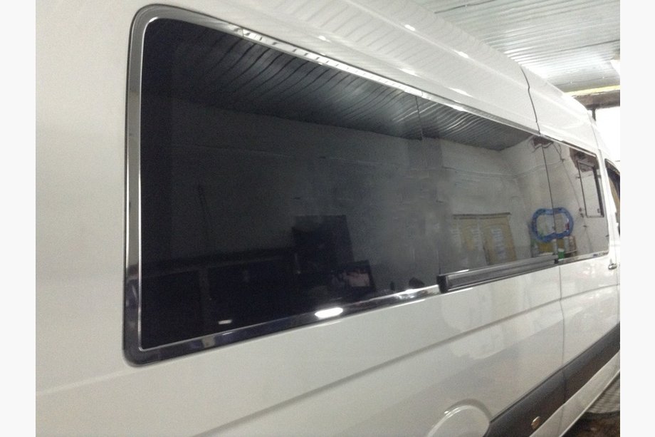 Mercedes Sprinter W906 2006–2018 Komplett fönsterinramning Long / ExraLong (rostfritt stål) Image