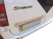 Mercedes Sprinter W906 2006–2018 Rostfri list ovanför registreringsskylten foto 1