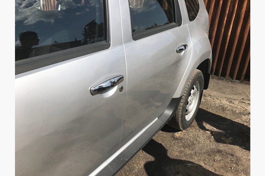 Renault Duster 2008–2017 Dörrhandtagskåpor (4 st, rostfritt stål) Foto 3