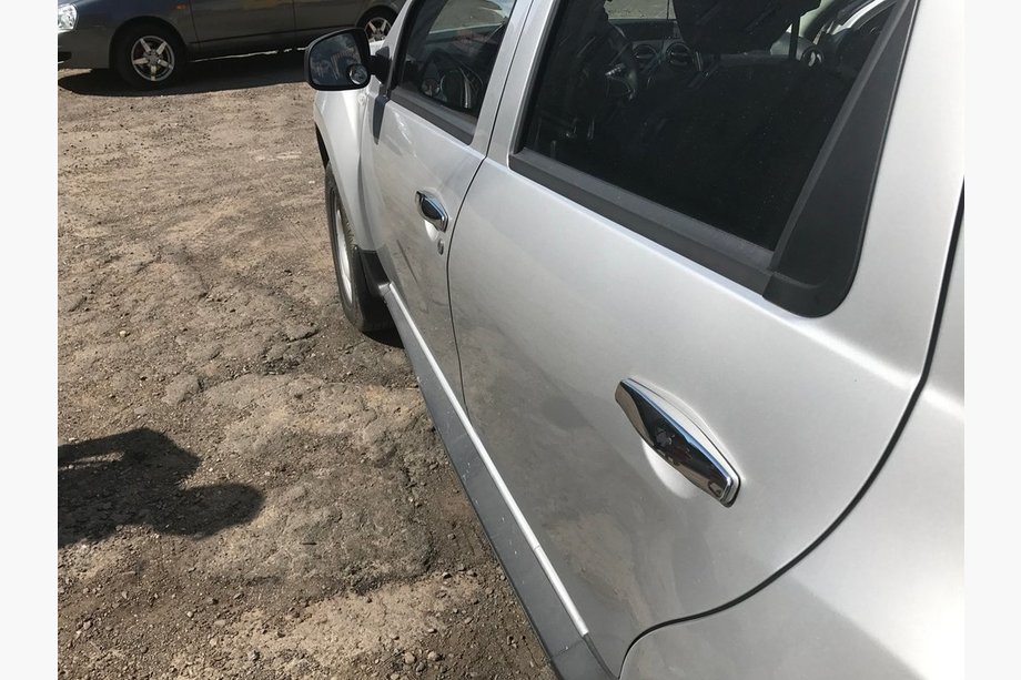 Renault Duster 2008–2017 Dörrhandtagskåpor (4 st, rostfritt stål) Foto 4