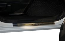 Nissan Qashqai 2010–2014 Instegslister Omsa (4 st, rostfritt stål) foto 1