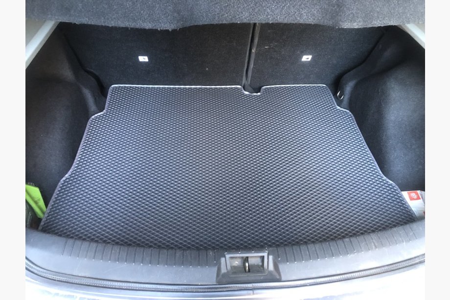 Nissan Qashqai 2007–2010 Bagagerumsmatta (EVA, svart) Image