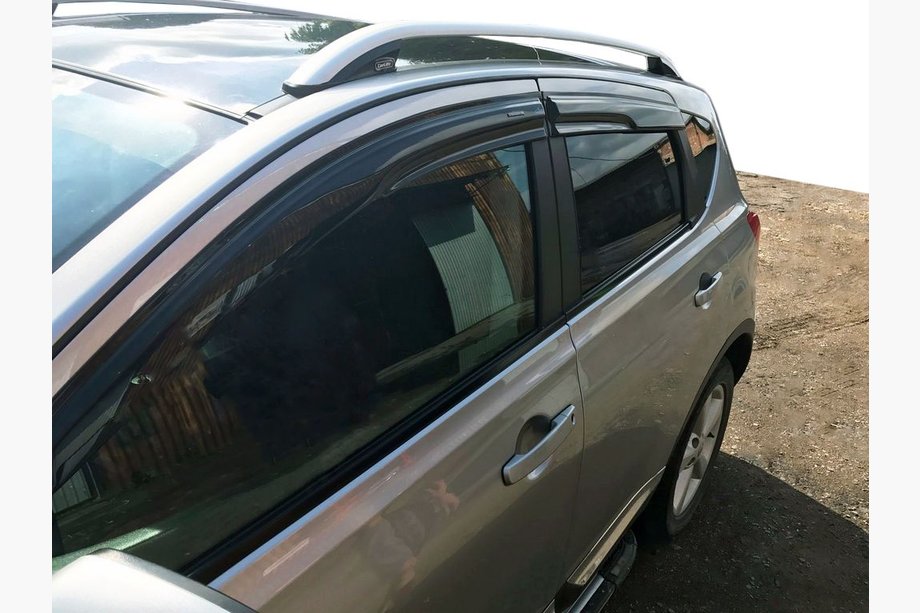 Nissan Qashqai 2007–2010 Vindavvisare för fönster (4 st, Sport) Image