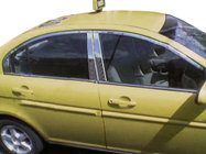 Hyundai Accent 2006–2010 Dörrstolpslist (rostfritt stål) foto 1