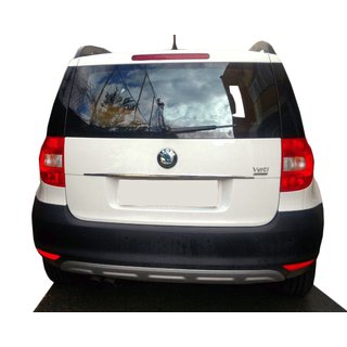 List ovanför registreringsskylten (rostfritt stål) Skoda Yeti 2009–2017