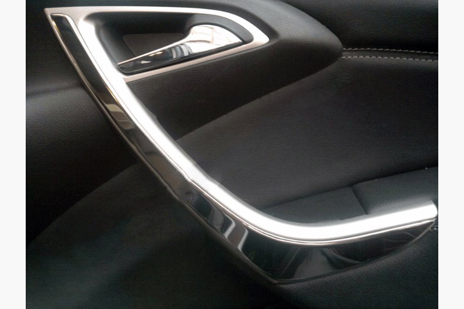 Opel Astra J 2009–2015 Rostfria lister för framdörrar Image